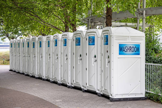 Best Portable restroom trailer rental  in Matteson, IL